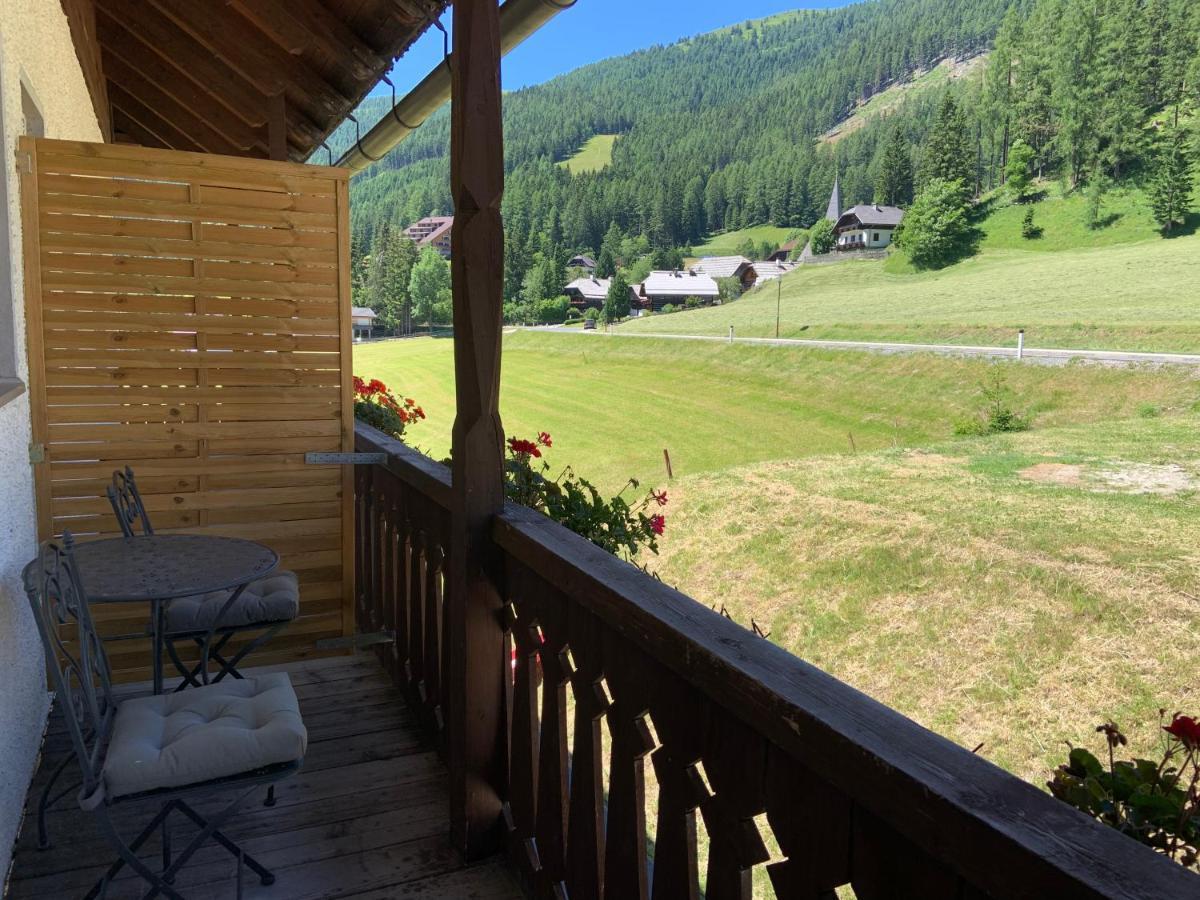 Nockalm Cottage Bad Kleinkirchheim Exterior photo