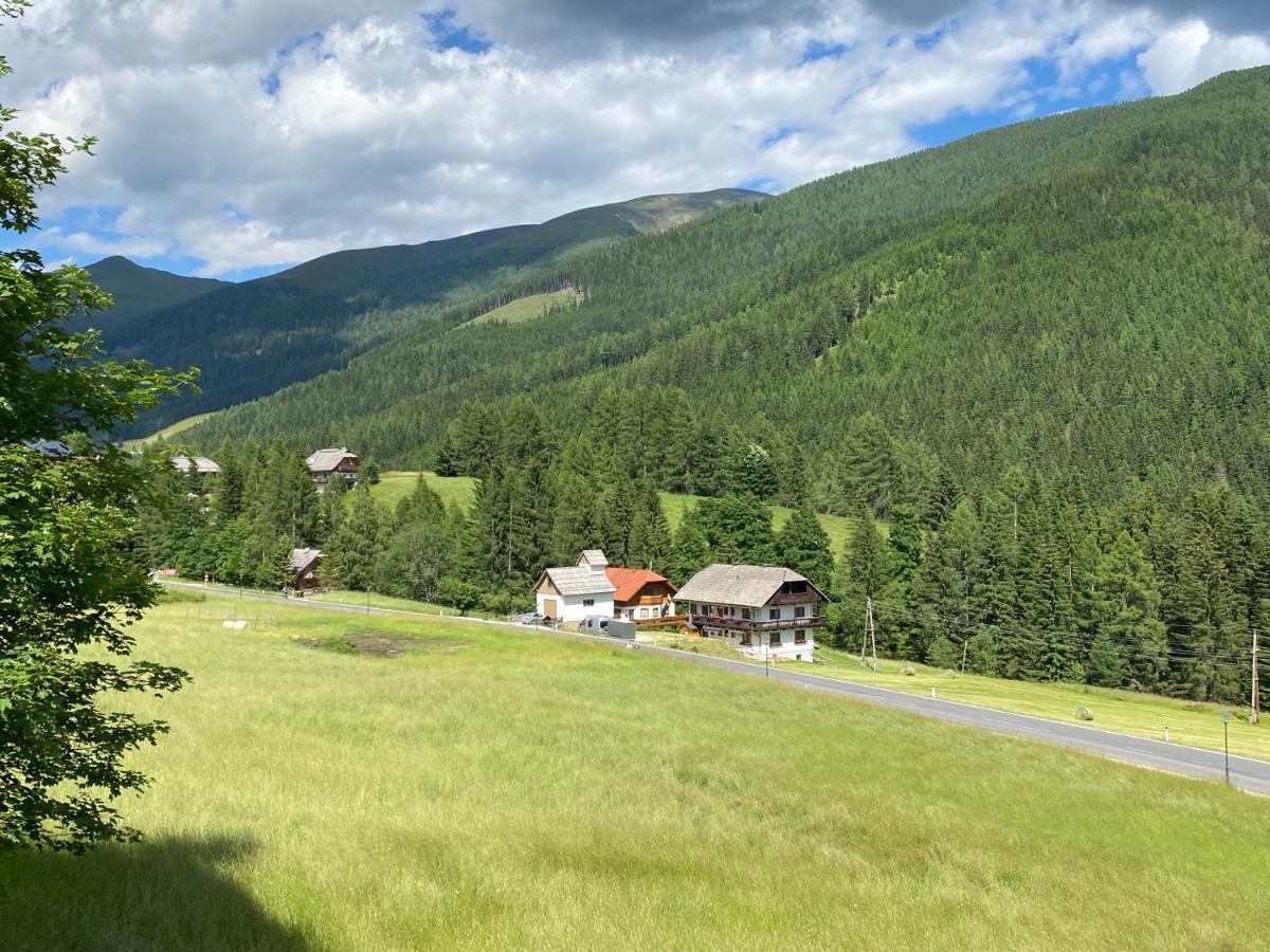 Nockalm Cottage Bad Kleinkirchheim Exterior photo